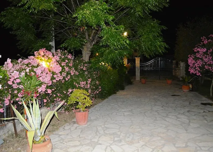 Villasabella Laganas